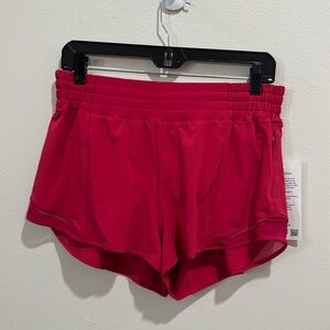 Lululemon Hotty Hot Short 2.5" Lined Pink Dragonfruit NWT